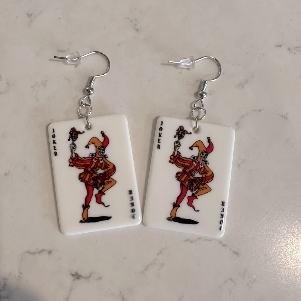 Joker earrings